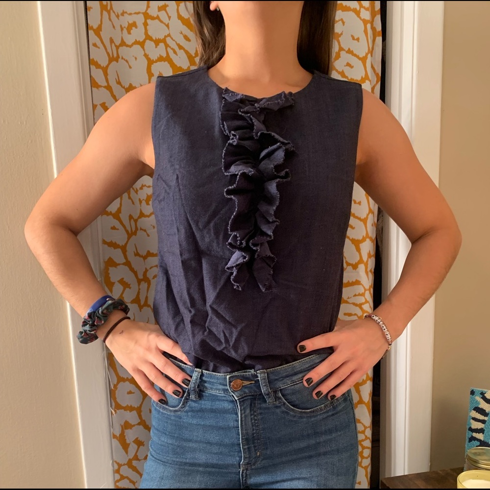 Banana republic tank top with ruffled detail
